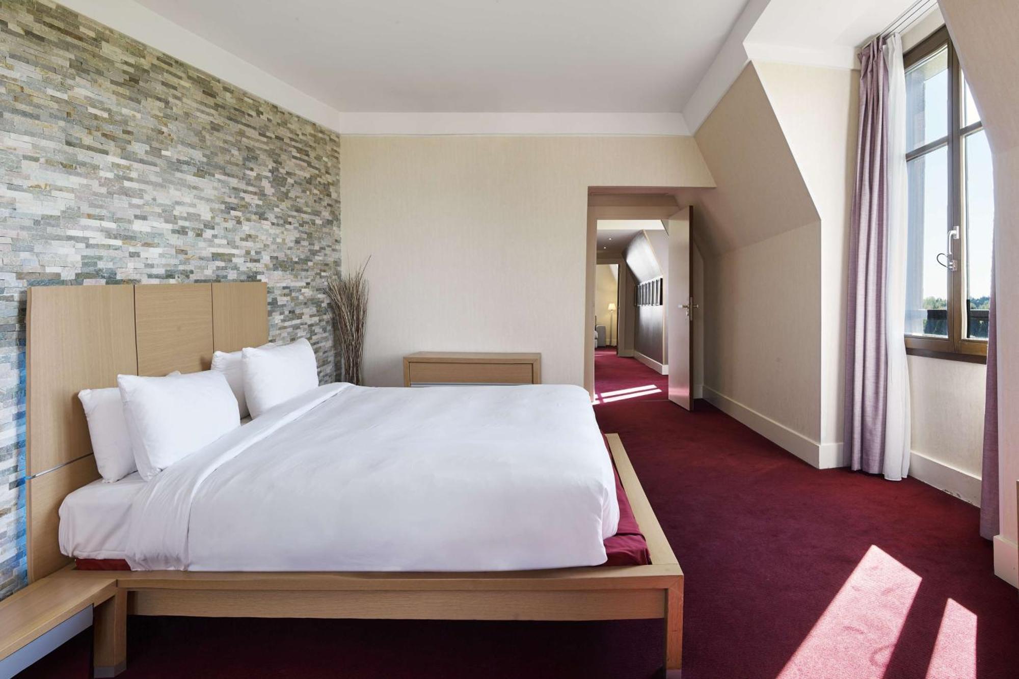 Radisson Blu Hotel Paris, Marne-la-Vallée Magny-le-Hongre Esterno foto A room at the hotel