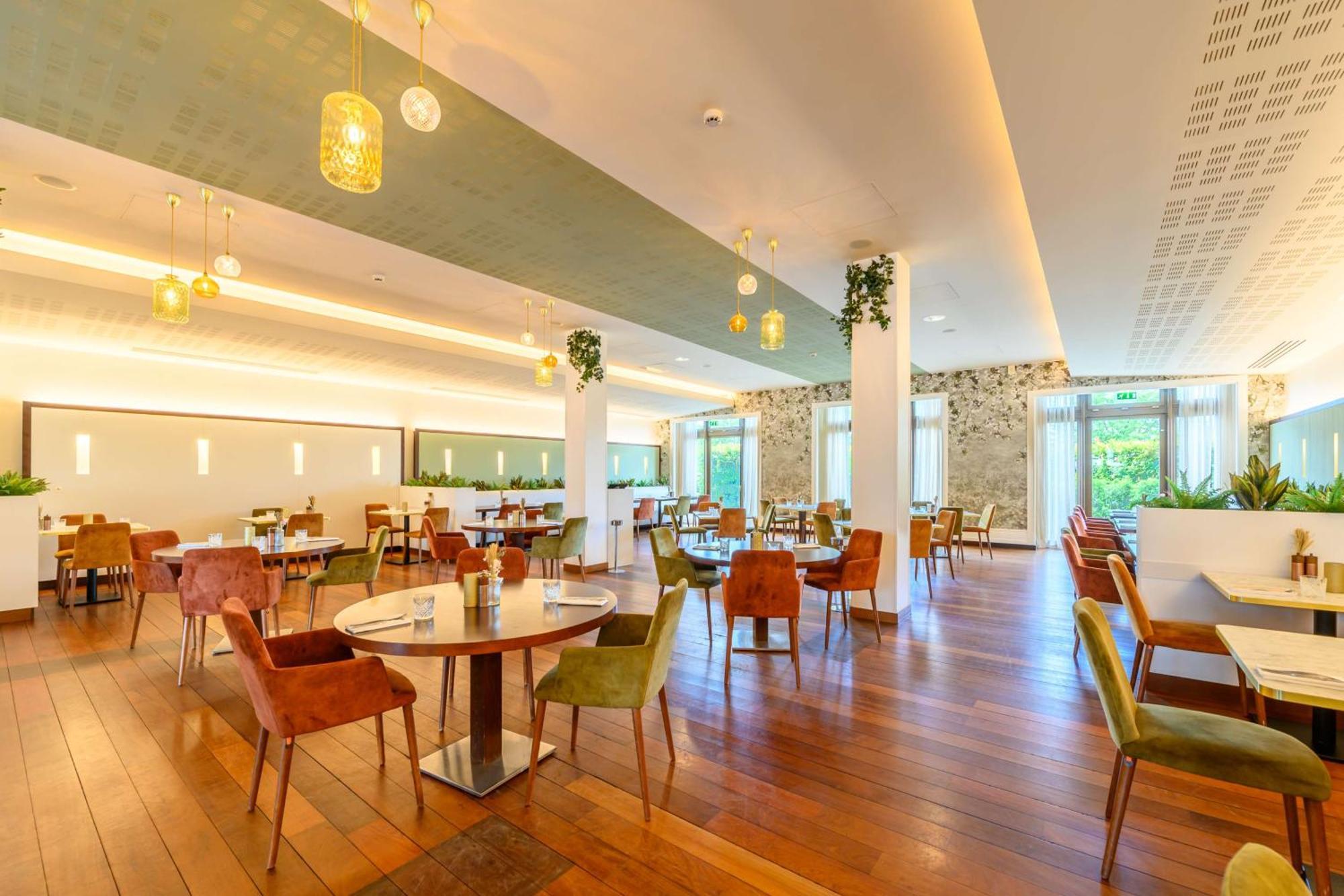 Radisson Blu Hotel Paris, Marne-la-Vallée Magny-le-Hongre Esterno foto Interior of the restaurant