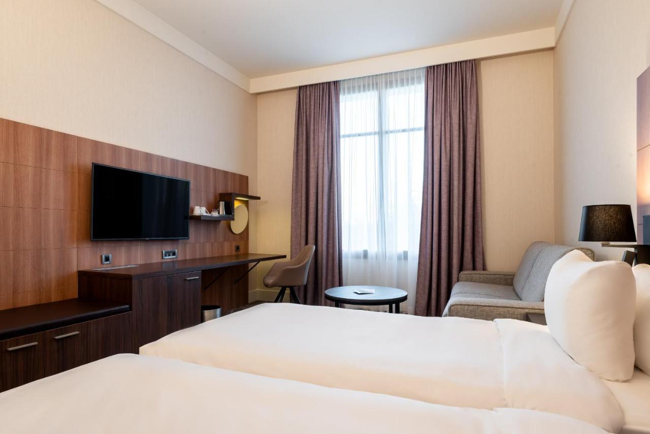 Radisson Blu Hotel Paris, Marne-la-Vallée Magny-le-Hongre Esterno foto Room interior