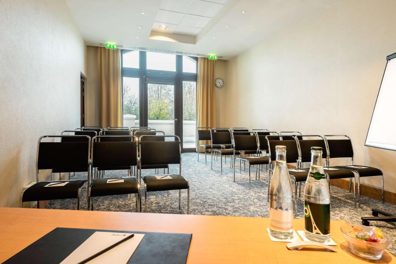 Radisson Blu Hotel Paris, Marne-la-Vallée Magny-le-Hongre Esterno foto Meeting room